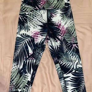 Tropical print leggings size medium